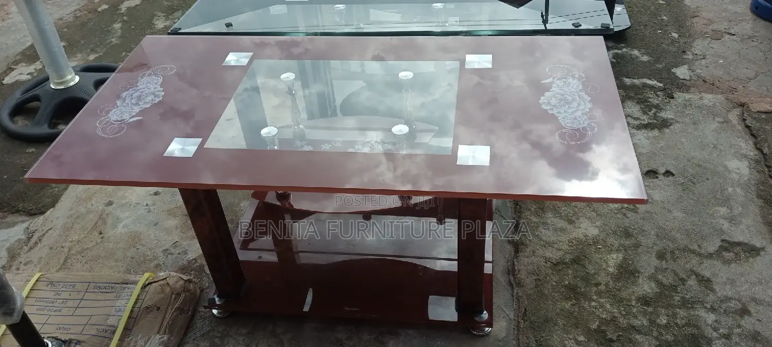 4leg Table for Sale