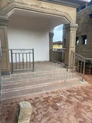 Stainless Rails Short Balcony Design
