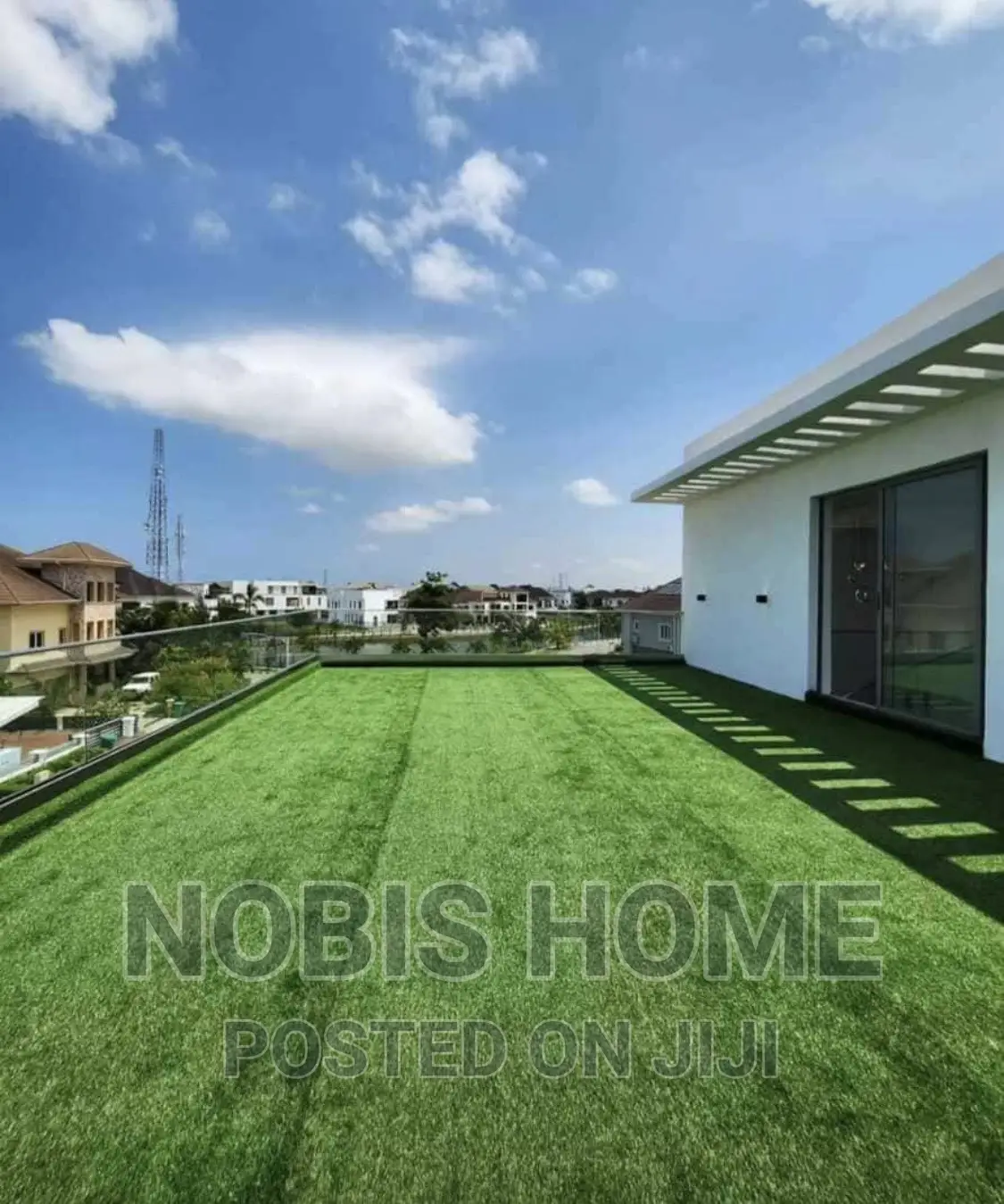 1 Bundle of 30mm Synthetic Carpet Grass