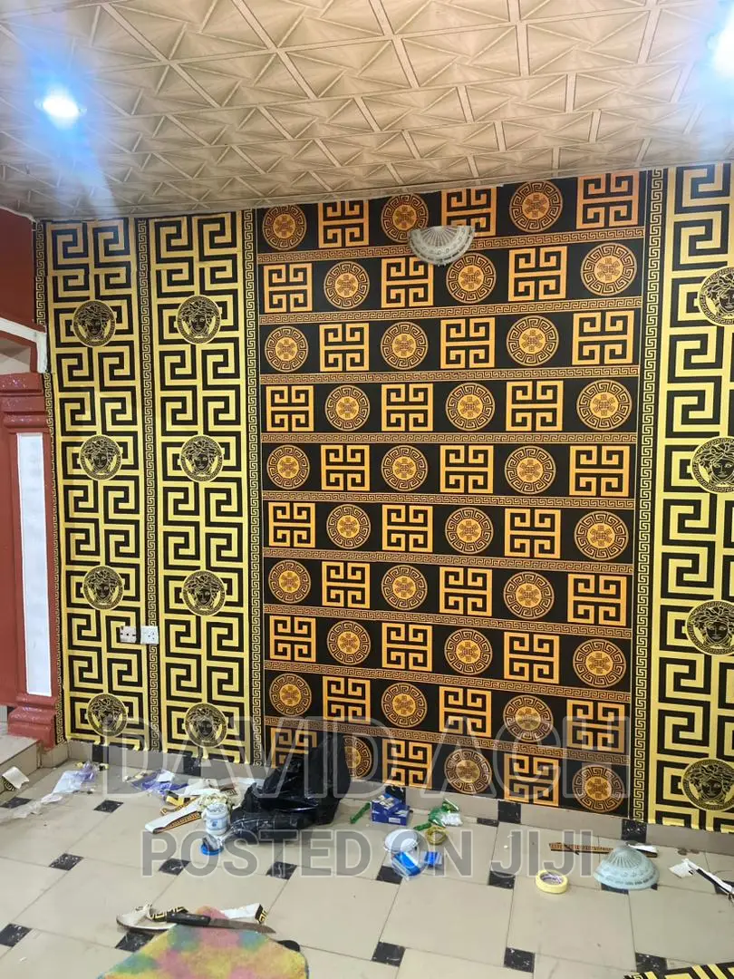 Wallpaper Fixing