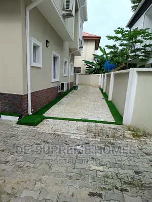 5bdrm Duplex in Crown Estate for rent
