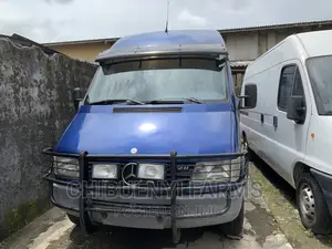 Mercedes-Benz Sprinter 2005 Blue