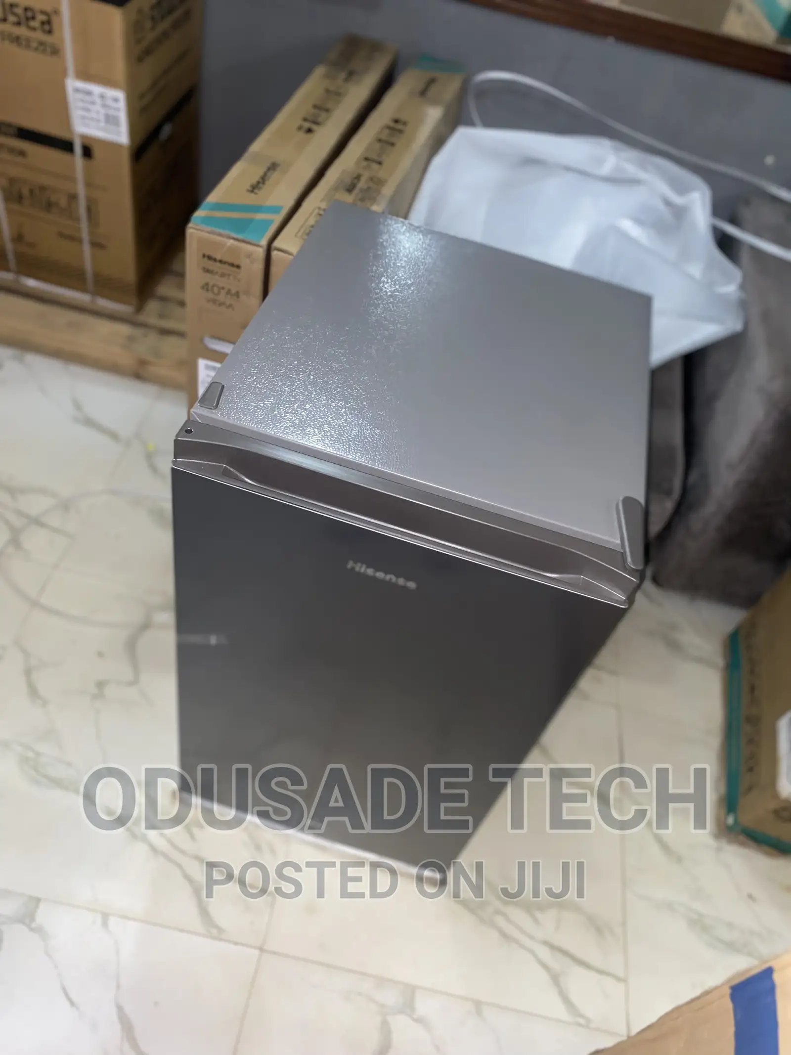 Silver Hisense Single Door 121 L Refrigerator - Ref121dr
