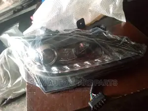 Is 250 1 Set Headlamp 2015 Model