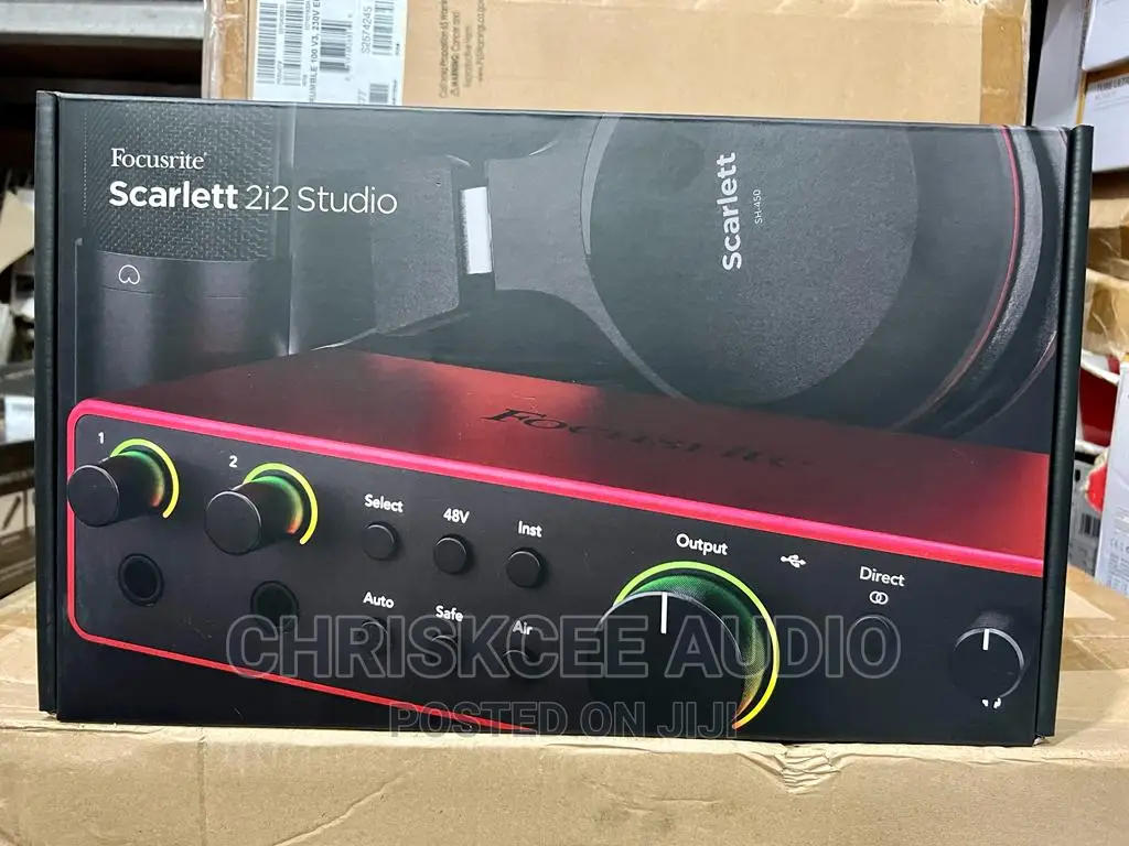 Focusrite Scarlett 2i2 Studio 4th Gen Audio Interface Bundle