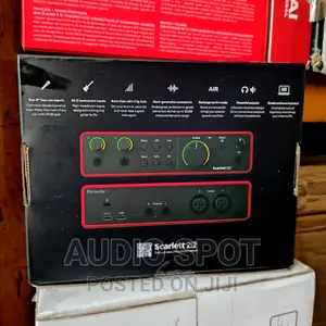 Focusrite Scarlett 2i2 4th Gen USB Audio Interface/Soundcard