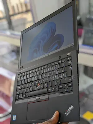 Laptop Lenovo ThinkPad X280 16GB Intel Core i5 SSD 512GB