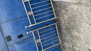Special Dining Stainless Rails