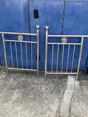 Special Dining Stainless Rails