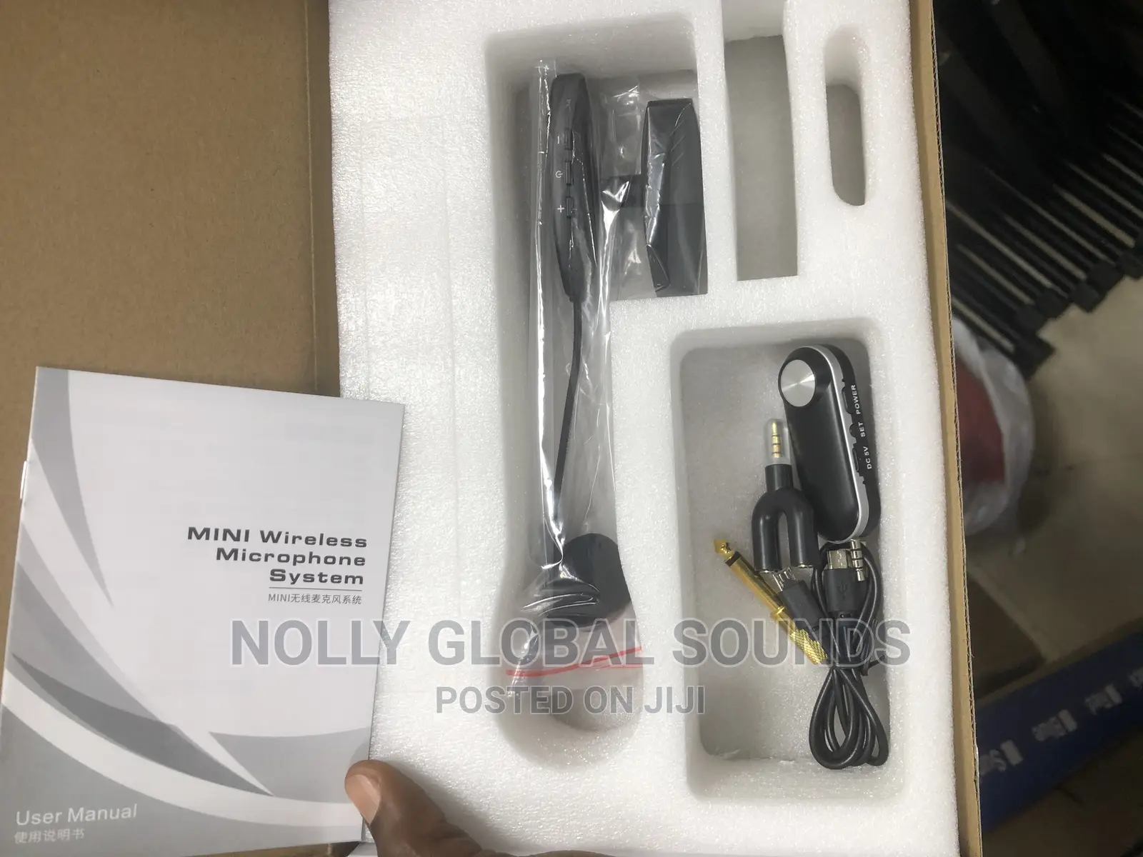 Rechargeable Saxophone Wireless Microphone System