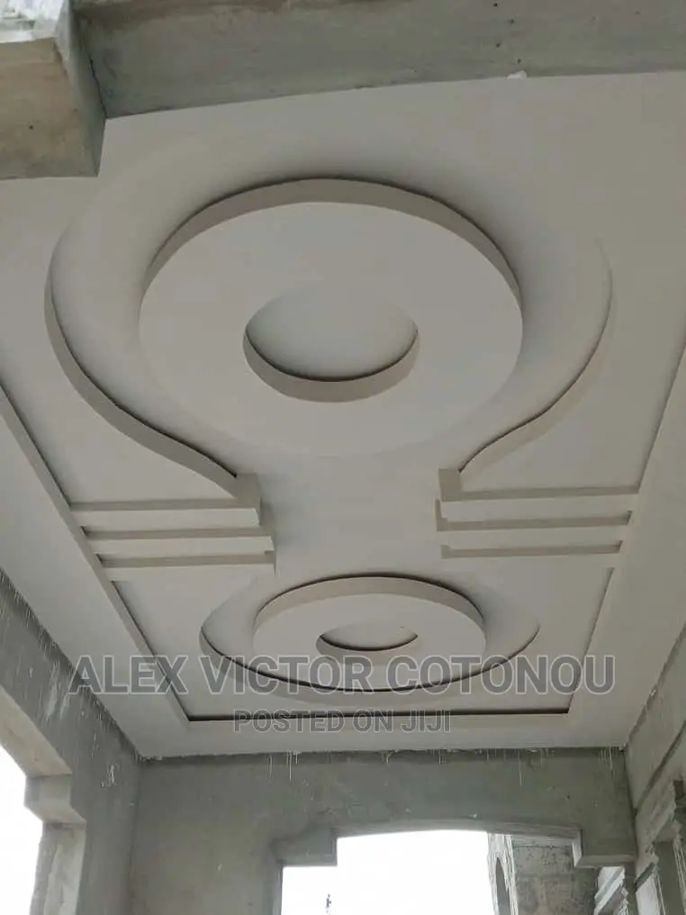 Pop Ceiling, Screeding And Inside Decorations