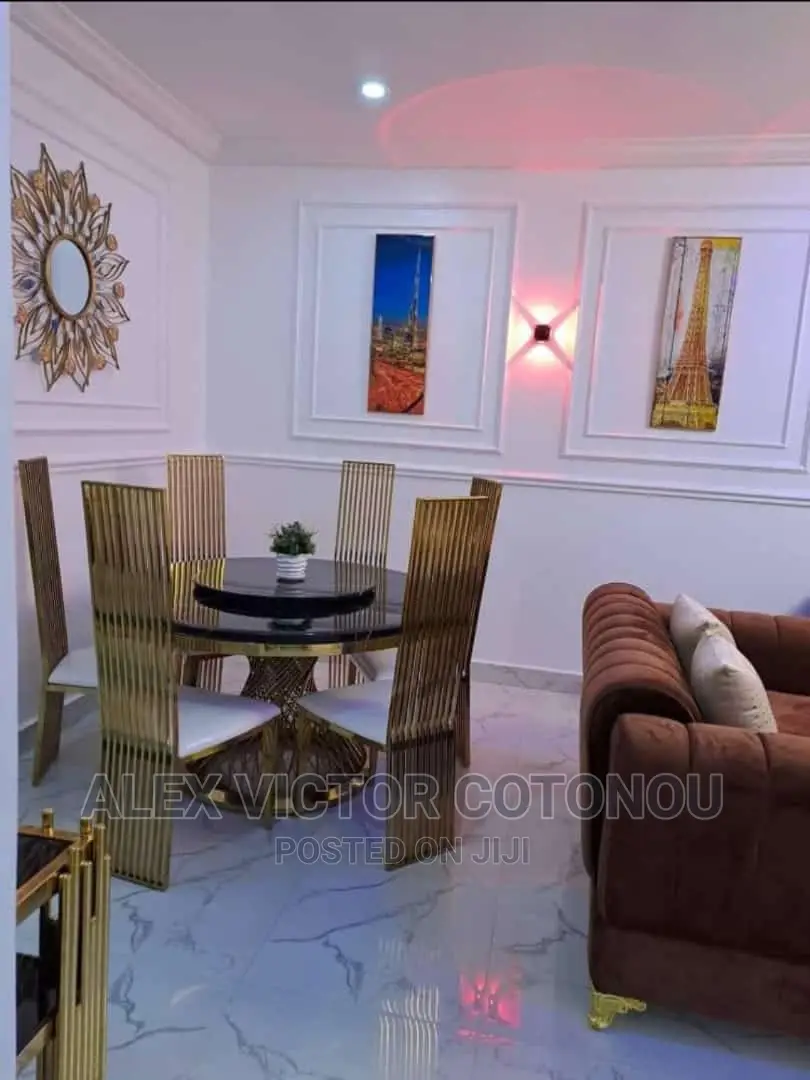 Pop Ceiling, Screeding And Inside Decorations