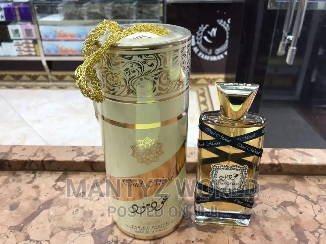 Oud Mood Perfume by Latttafa