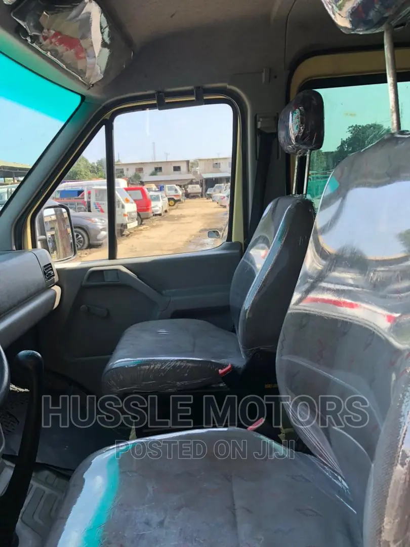 Volkswagen LT 2000 Green