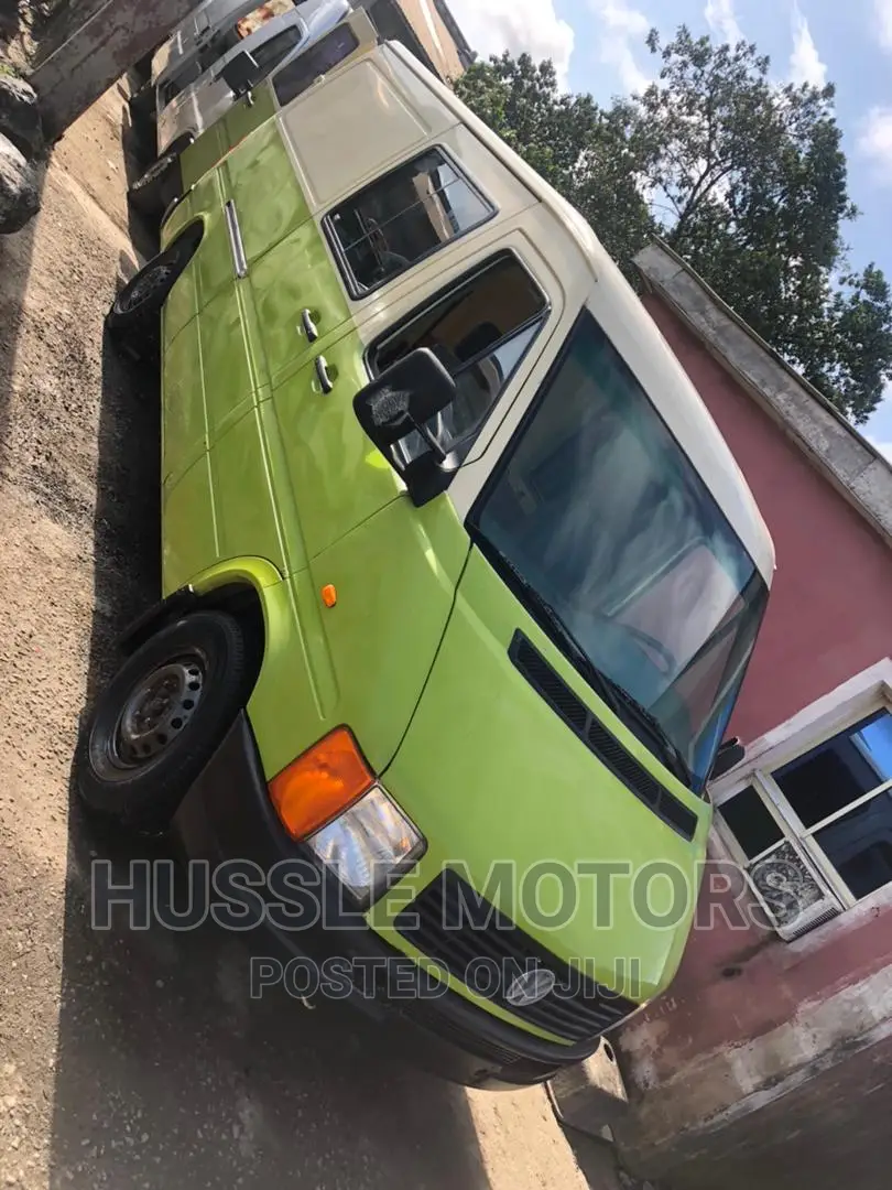 Volkswagen LT 2000 Green