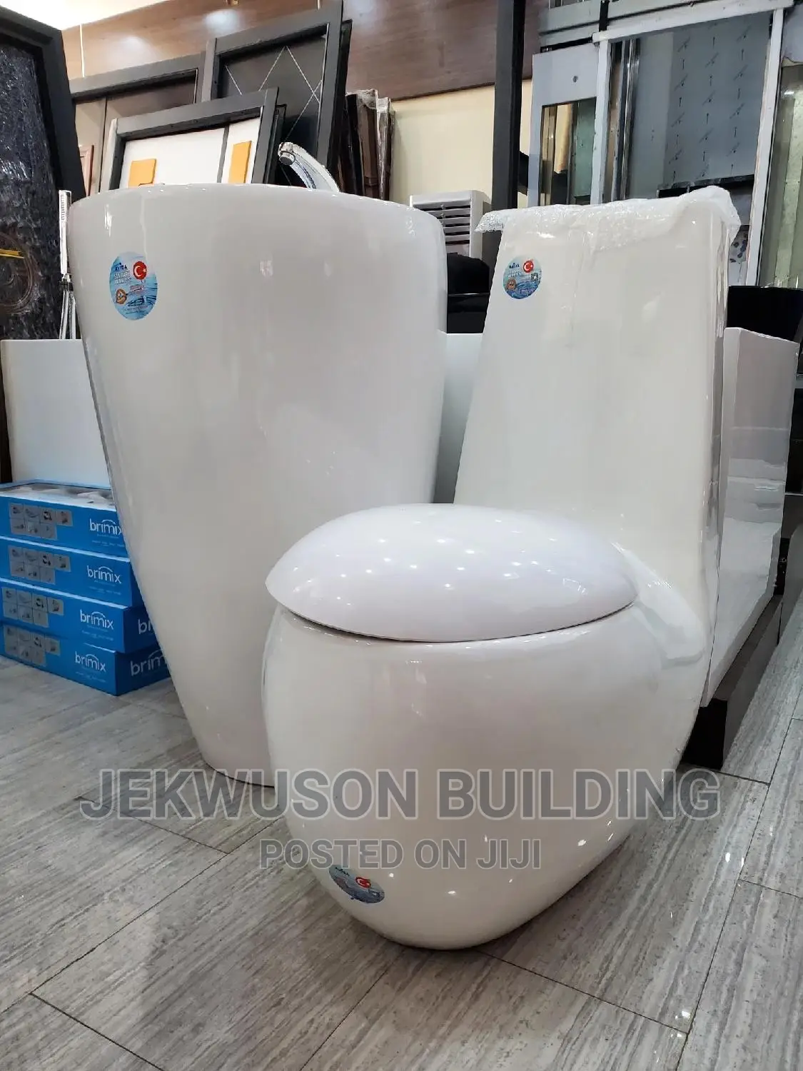 Biggest Wc Set With Oval Design