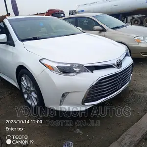 Toyota Avalon 2014 White