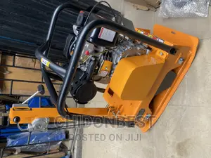 Industrial Plate Compactor Machine Diesel Drive Engine