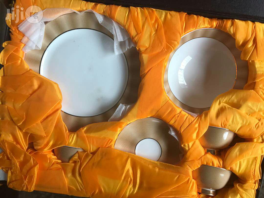 Gold and Cream Dinner Set