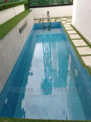 5 Bedroom Duplex With Pool