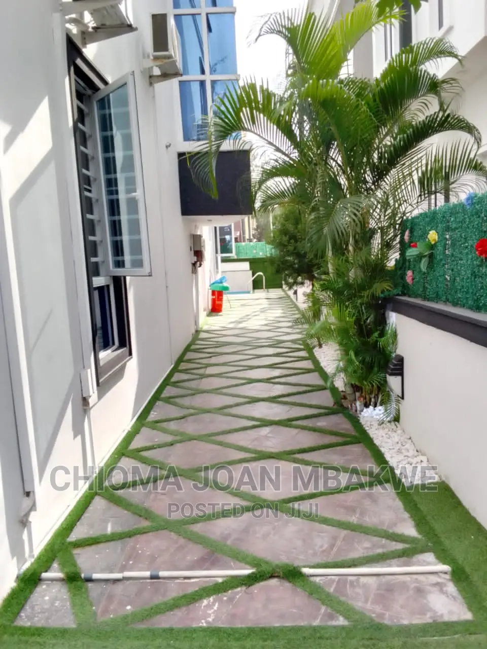 5 Bedroom Duplex With Pool