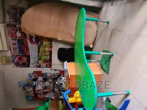 Adjustable Moon Table