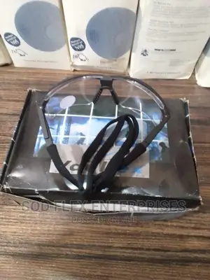 White Vaultex With Rope