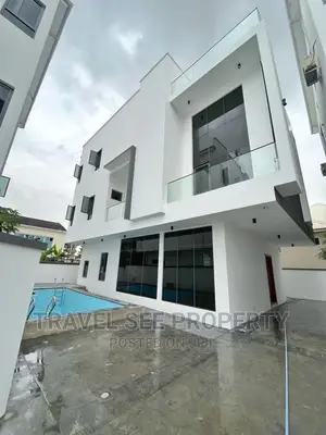 Furnished 5bdrm Duplex in Private Estate Lekki for sale
