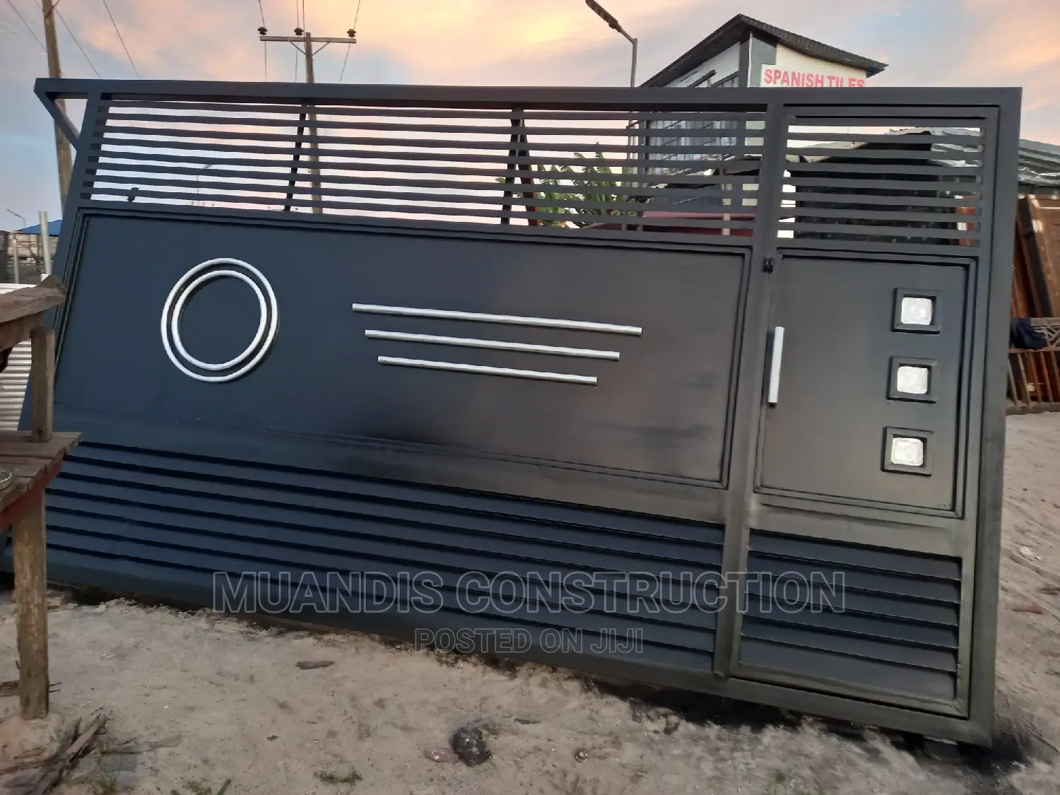 Metallic Silver Gate