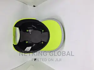 Safety Bomb Cap With Reflector