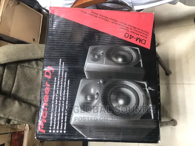 Pioneer DJ DM-40 Enceintes De Monitoring Studio - Noir | Qualité Son Pro, Basses Puissantes, Compatible Bureau