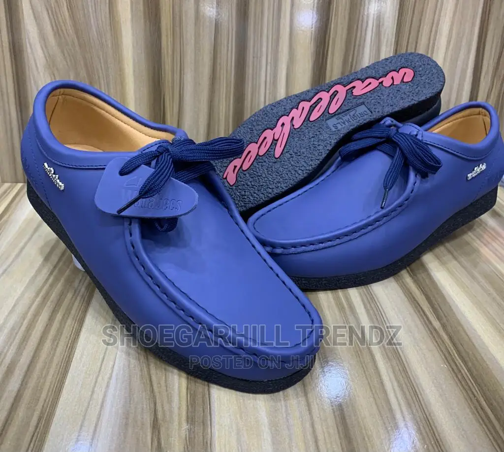 Trendy Men's Wallabees
