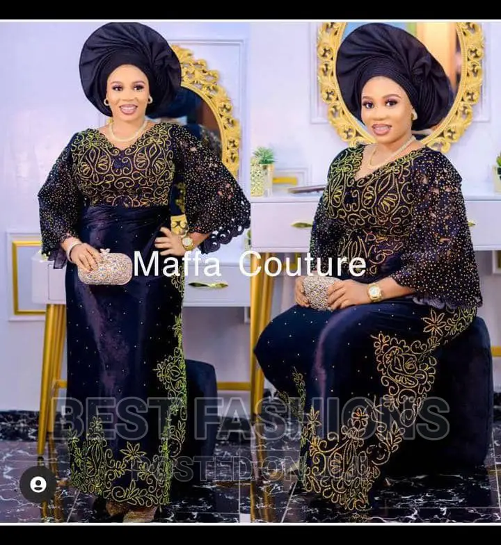 Quality Ladies Velvet 2 Piece Wrapper