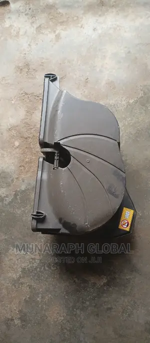 Mercedes Benz E350 Bactery Cover