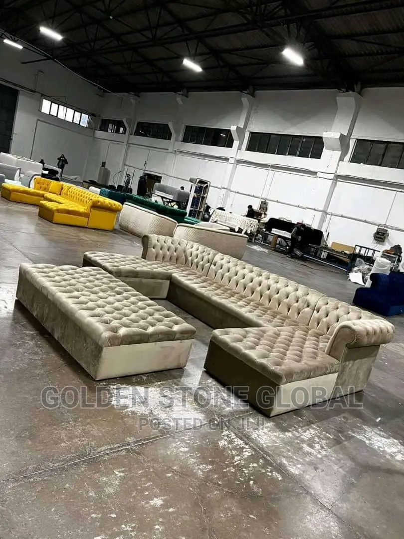 High Quality U-Shaped Sofa Chair.