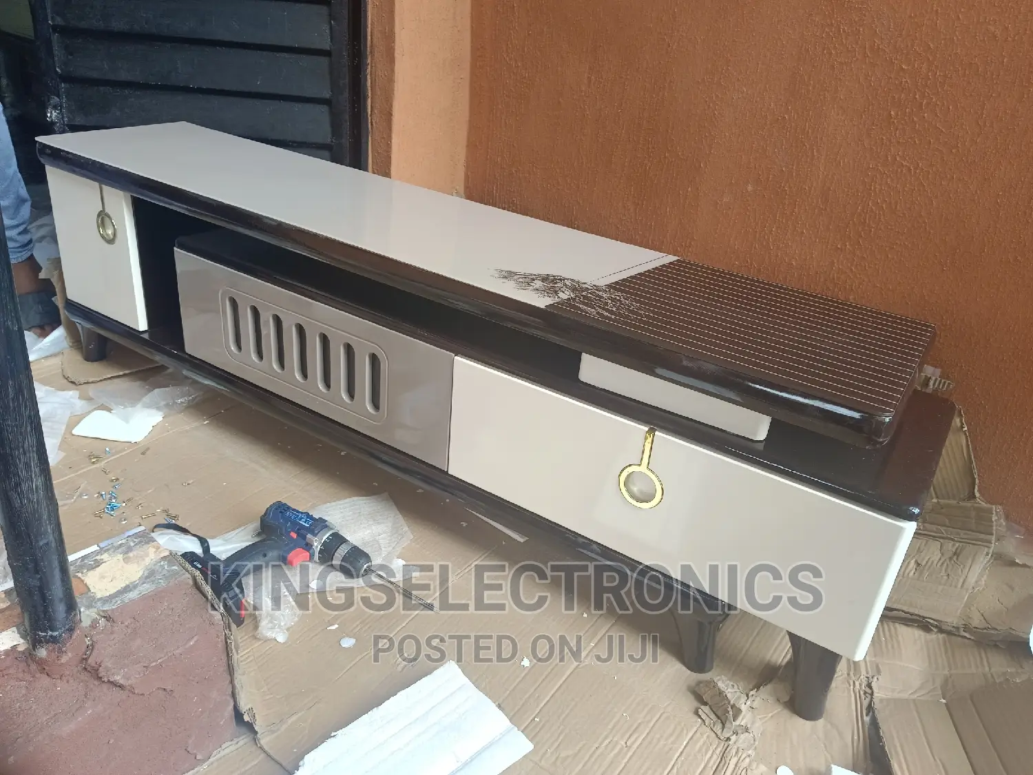 1.5meter Imported Shelves Tv Stand