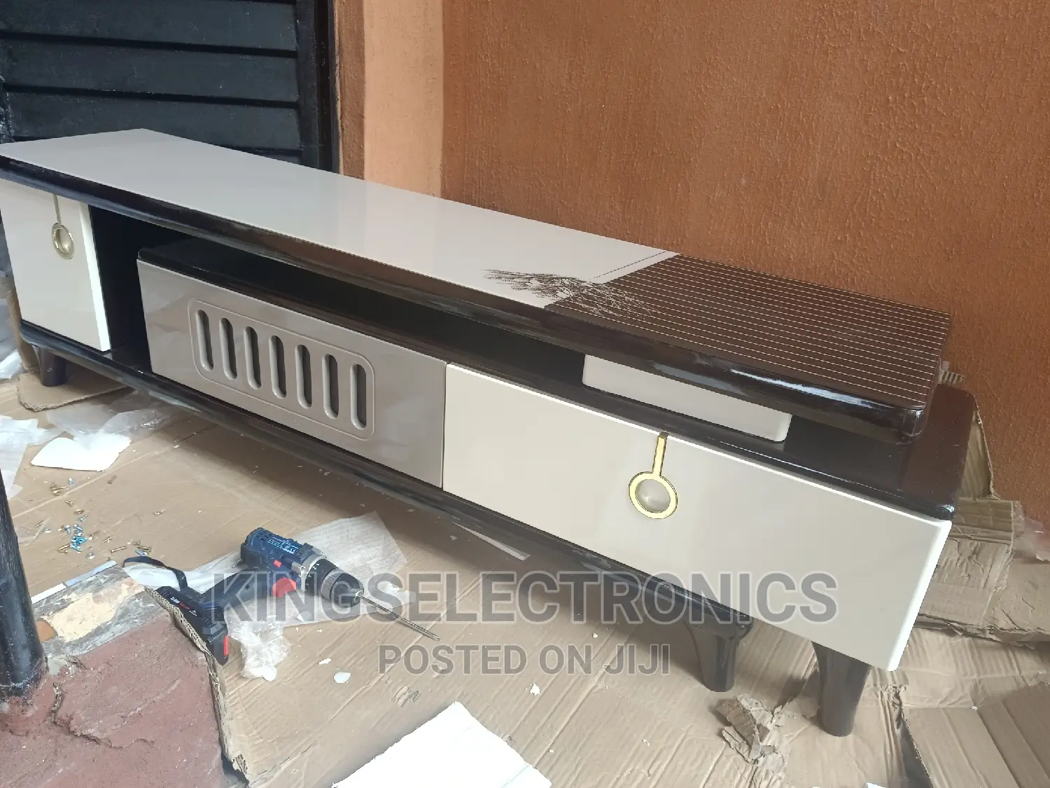 1.5meter Imported Shelves Tv Stand