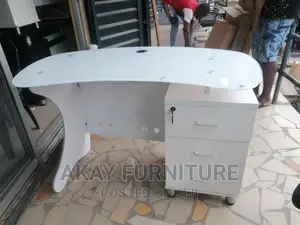 1.2meters or 4ft Office Table