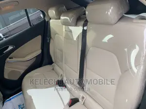 Mercedes-Benz GLA 250 2015 Black