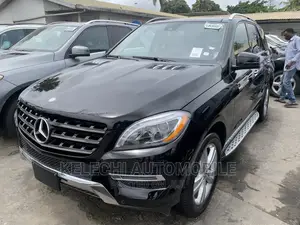Mercedes-Benz M Class ML350 4dr SUV (3.5L 6cyl 7A) 2015 Black