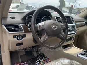 Mercedes-Benz M Class ML350 4dr SUV (3.5L 6cyl 7A) 2015 Black