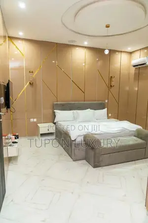 4 Bedroom Duplex With Snooker