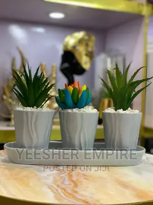 4 Piece Flower Decor