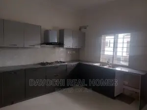 3bdrm Duplex in Orchid Road, Lekki for rent