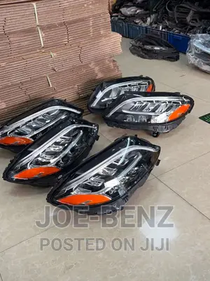 C300 2019 Set of American Headlights
