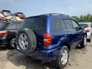 Toyota RAV4 2.0 4x4 Executive 2004 Blue