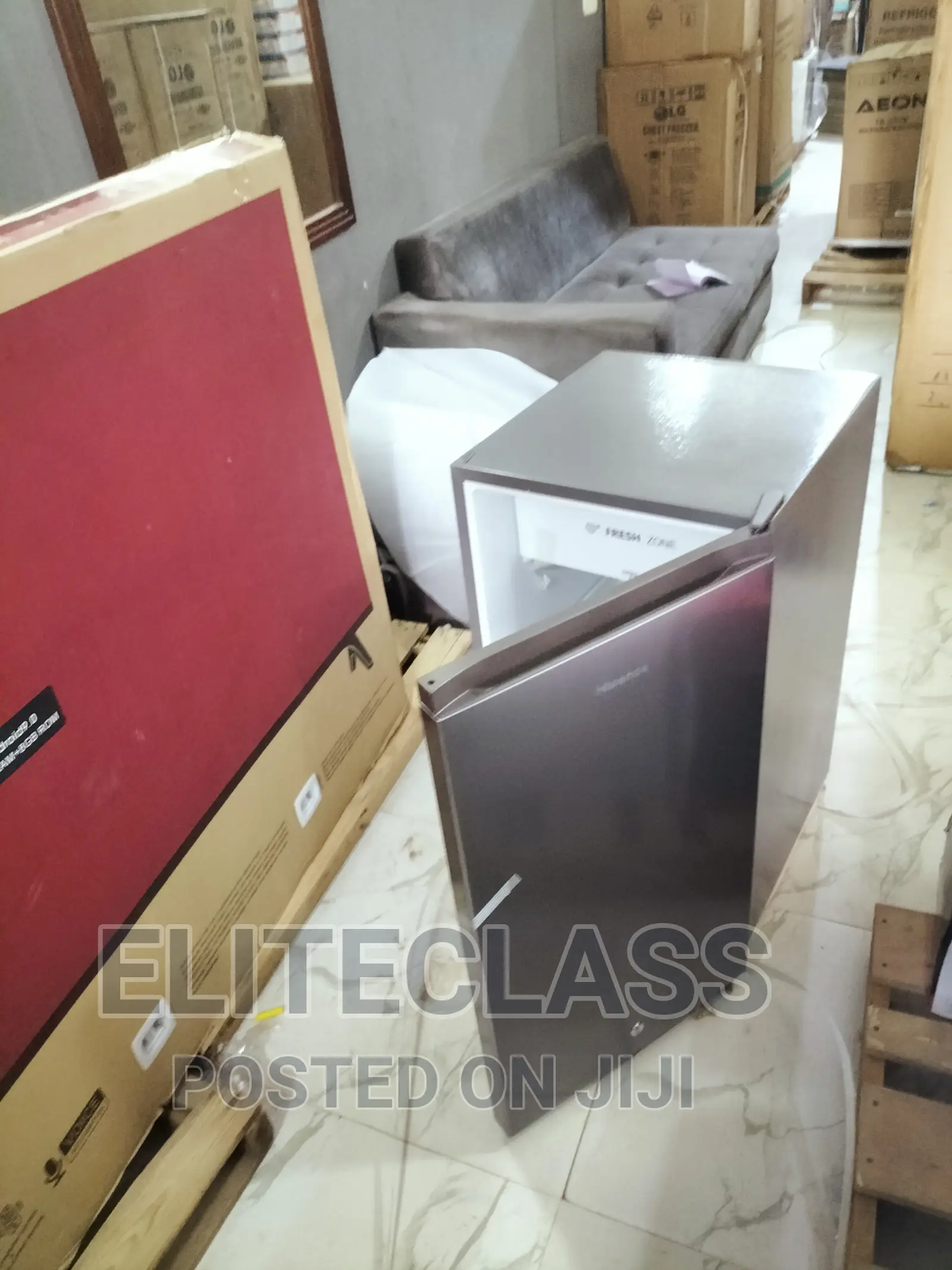 Affordable Hisense 121 Litres Refrigerator (REF121DR)