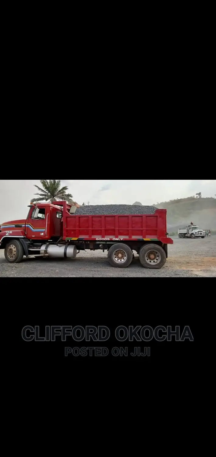 Chippings Iron Stone