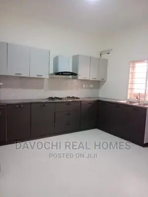 3bdrm Duplex in Orchid Road, Lekki for rent