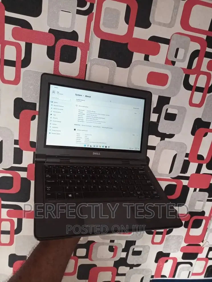 Laptop Dell Latitude 3350 4GB Intel Celeron SSD 128GB